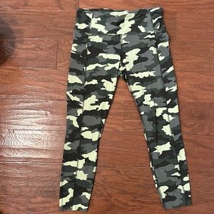 Lululemon Align compression with pockets.  Size 10, 23” length